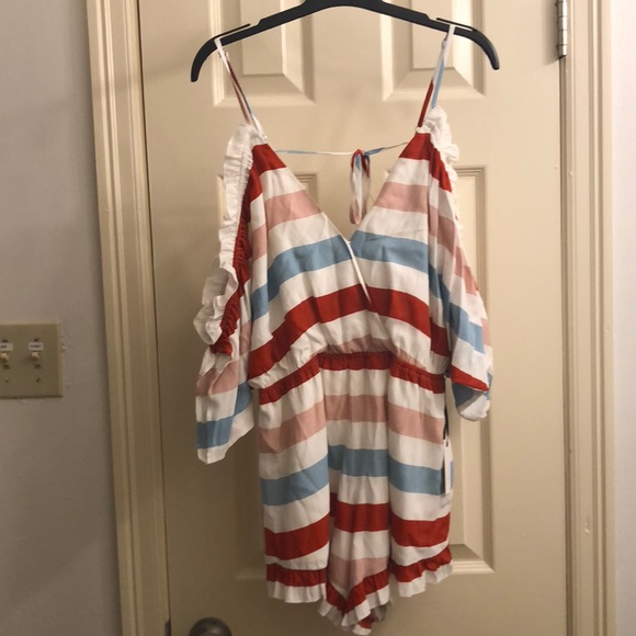 NWT Lovers and Friends Cold Shoulder Romper - Picture 1 of 4